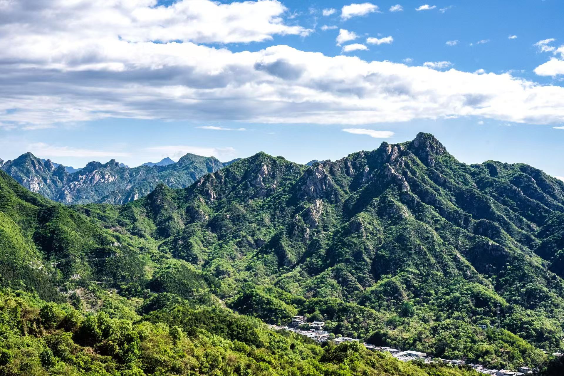 Which Great Wall Section Should You Visit from Beijing?